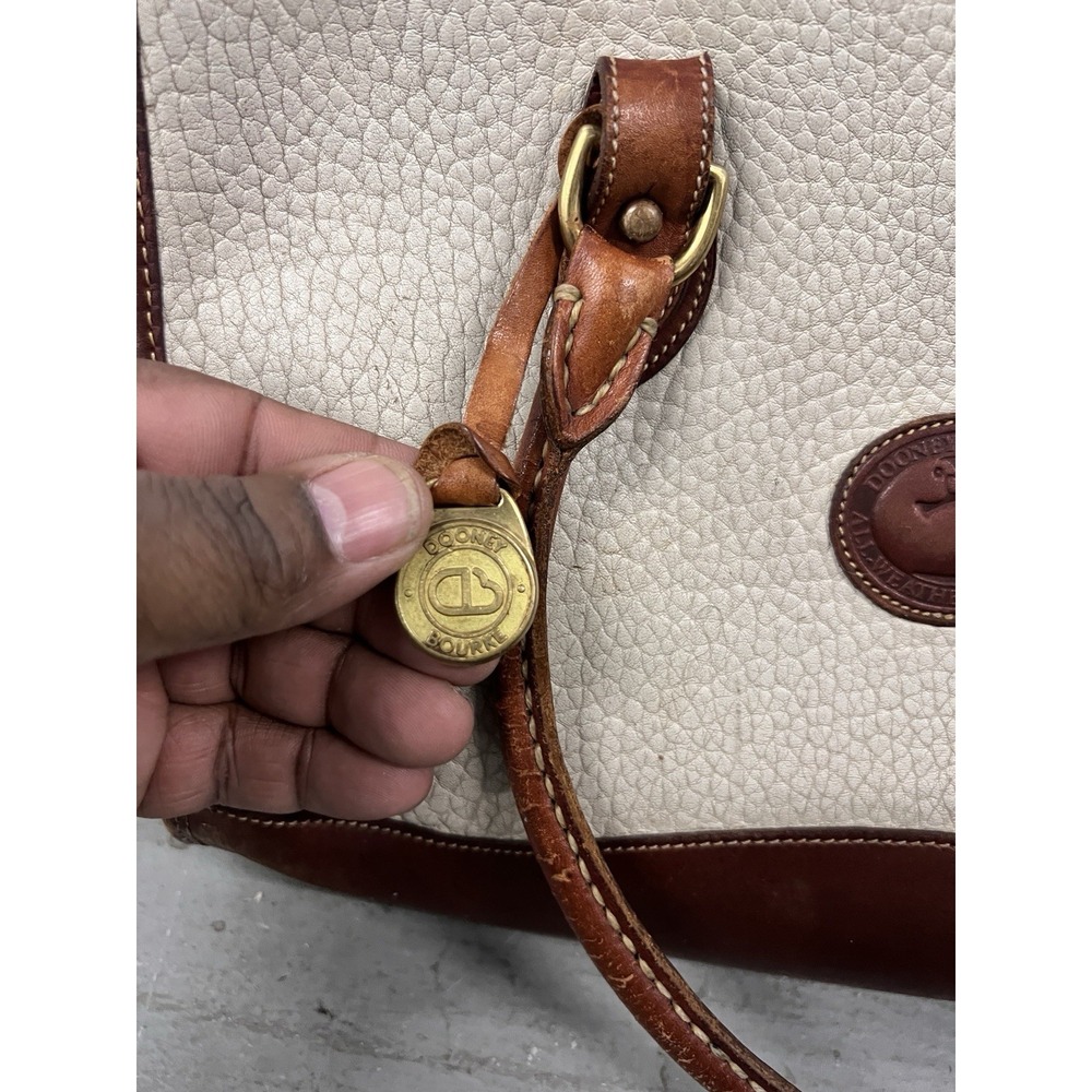 Vintage Dooney & Bourke All Weather Leather Purse Saddle Brown Pebbled‎ Beige - Picture 3 of 12